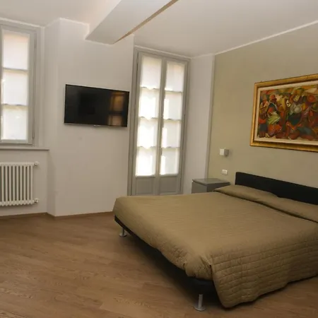 Oda ve Kahvaltı La Darsena